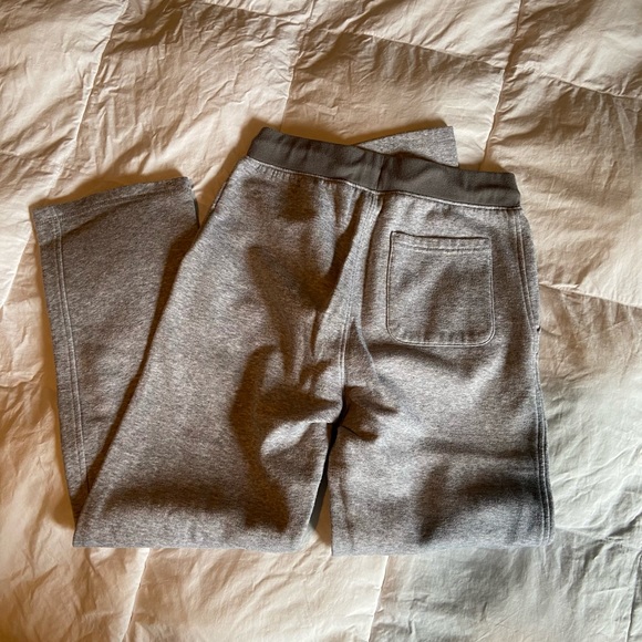 Old Navy drawstring sweatpants - Picture 3 of 9